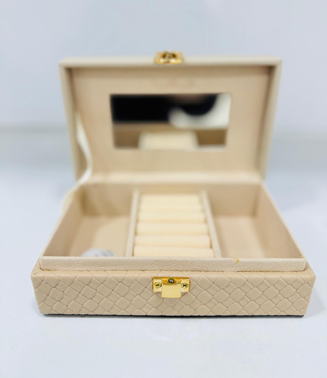 Porte-bijoux petite modéle